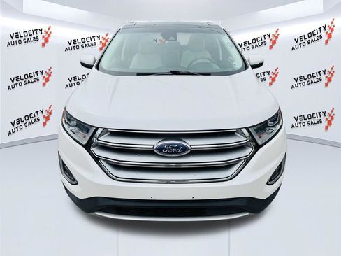 Used 2018 Ford Edge Titanium w/ Equipment Group 301A image 8