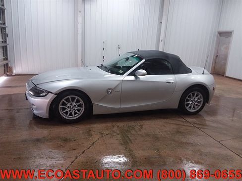 Used 2003 BMW Z4 2.5i image 5
