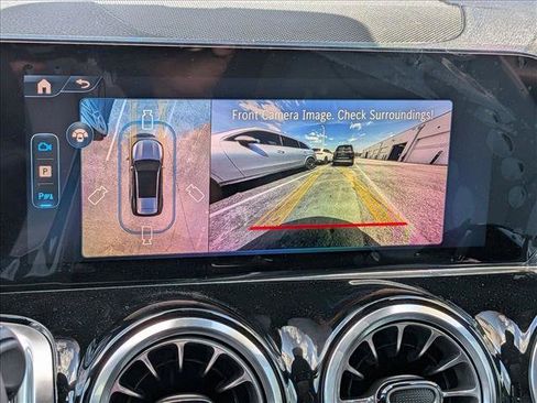New 2026 Mercedes-Benz GLB 250 4MATIC image 13
