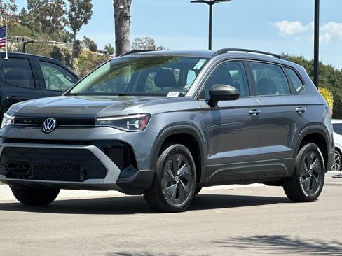 Used 2025 Volkswagen Taos S FWD image 8
