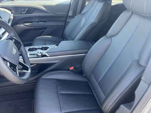 New 2025 Cadillac Lyriq Sport image 12