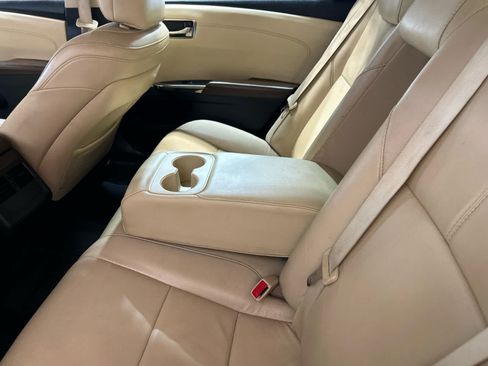 Used 2014 Toyota Avalon XLE Touring FWD image 5