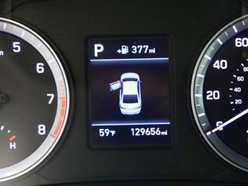 Used 2018 Hyundai Sonata SE FWD image 14