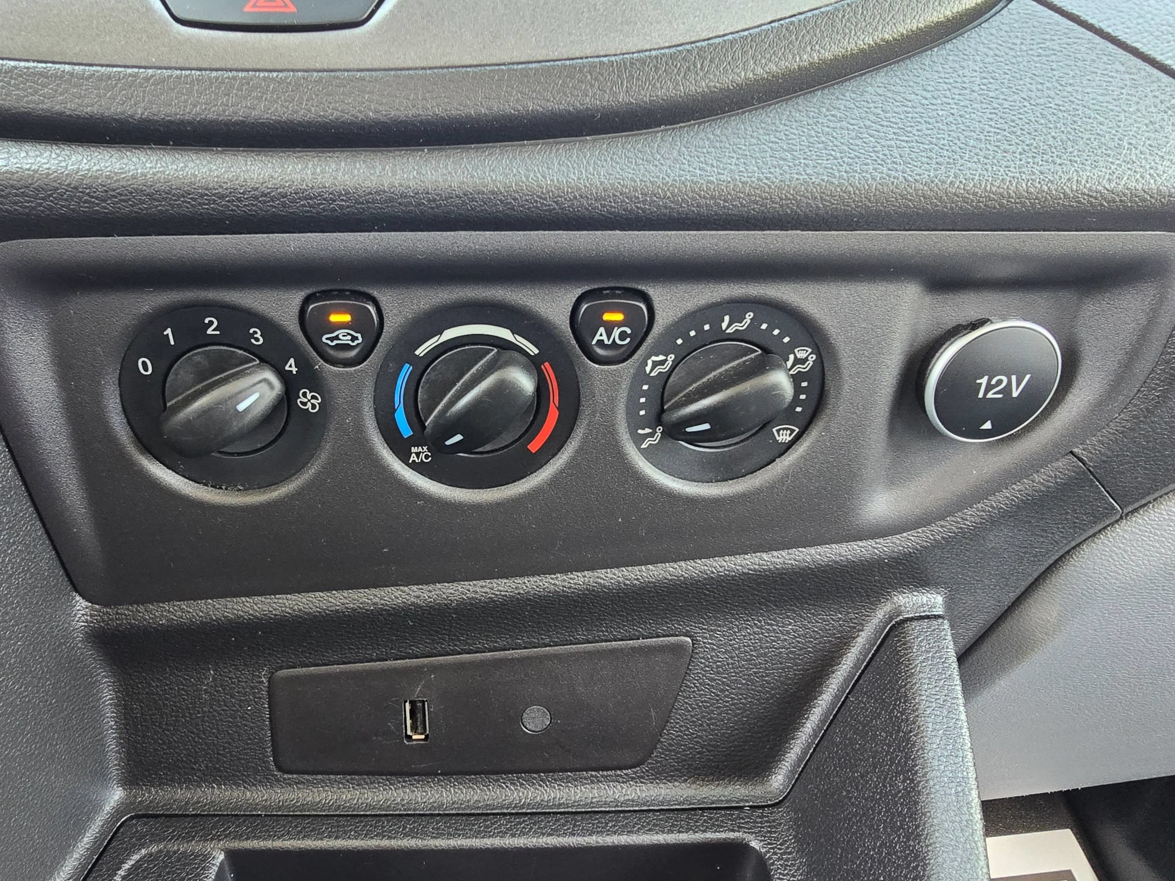 Used 2018 Ford Transit 350 XL RWD image 35