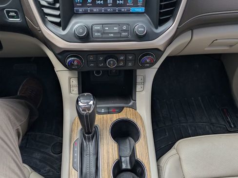 Used 2017 GMC Acadia Denali w/ Technology Package AWD/4WD image 13