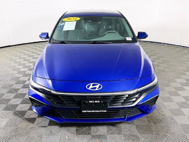 Used 2024 Hyundai Elantra SEL FWD image 2