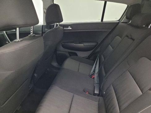 Used 2017 Kia Sportage LX image 18