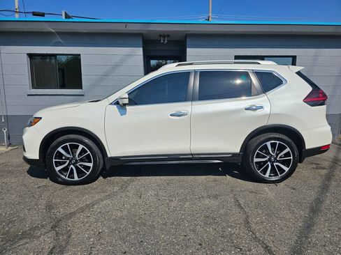 Used 2019 Nissan Rogue SL AWD/4WD image 2
