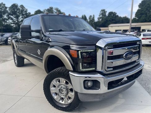 Used 2013 Ford F250 Lariat w/ FX4 Off Road Pkg AWD/4WD image 1