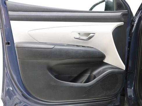 Used 2025 Hyundai Tucson SEL FWD image 16