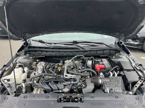 Used 2025 Nissan Altima 2.5 SV image 33