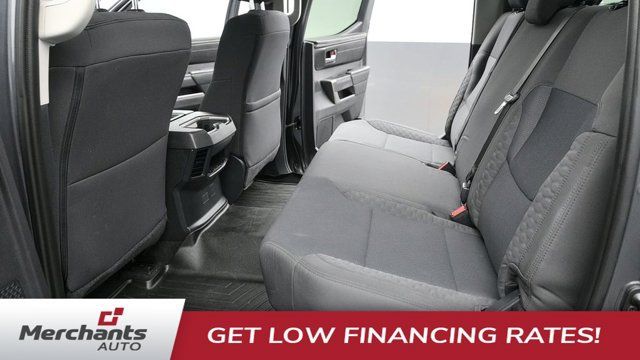Used 2022 Toyota Tundra SR5 AWD/4WD image 13