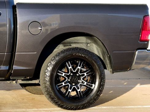 Used 2018 RAM 1500 Big Horn image 24