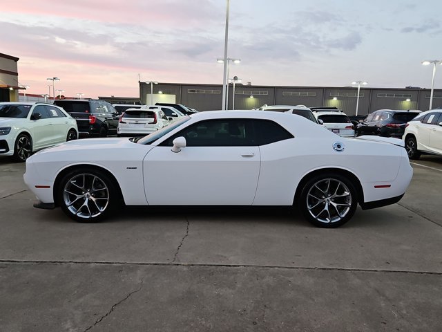 Used 2019 Dodge Challenger R/T w/ Plus Package RWD image 9