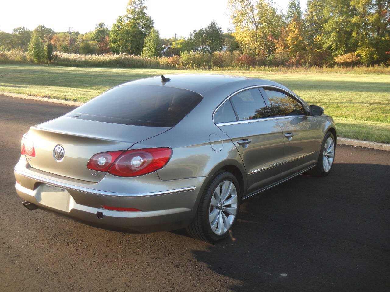 Used 2012 Volkswagen CC Sport FWD image 6