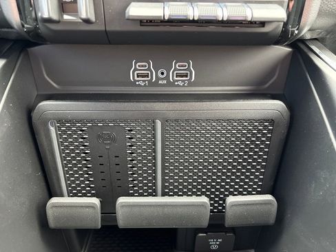 Used 2026 RAM 1500 4x4 Crew Cab image 36