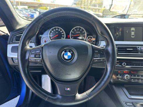 Used 2013 BMW M5 RWD image 14
