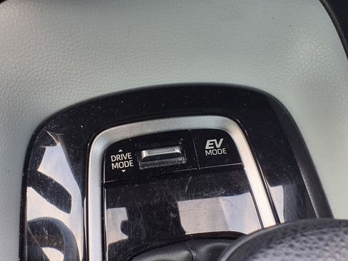 Used 2024 Toyota Corolla SE FWD image 22
