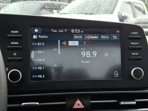 Used 2021 Hyundai Elantra SEL FWD image 18