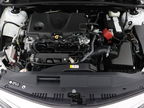 Used 2024 Toyota Camry SE image 35