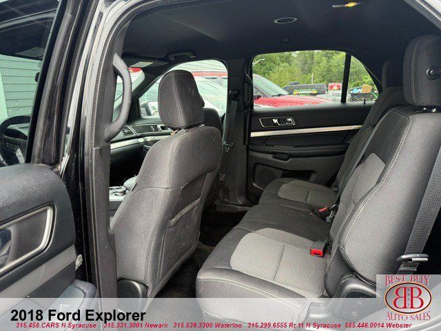 Used 2018 Ford Explorer XLT AWD/4WD image 12