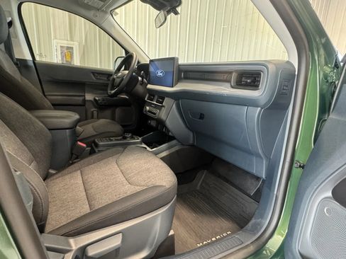 Used 2025 Ford Maverick XLT w/ XLT Luxury Package AWD/4WD image 21