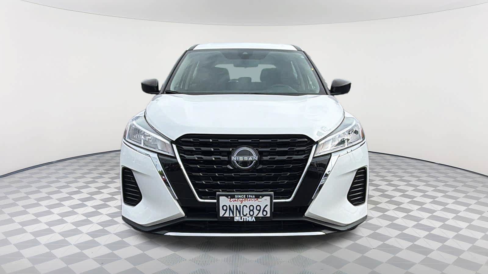 Used 2024 Nissan Kicks S FWD image 2