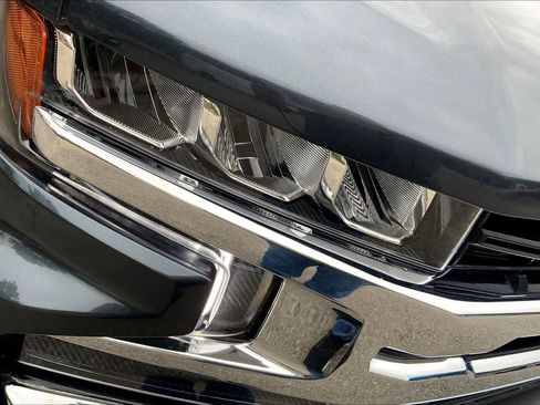 Used 2022 Chevrolet Silverado 1500 LT image 28