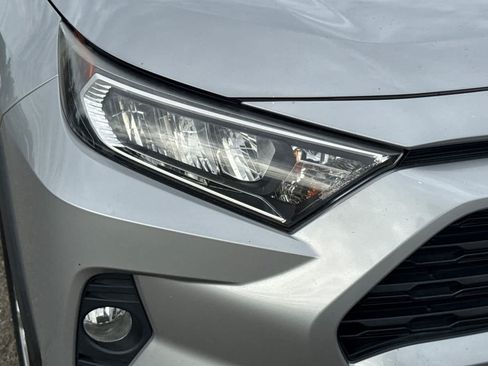 Used 2021 Toyota RAV4 XLE AWD/4WD image 12