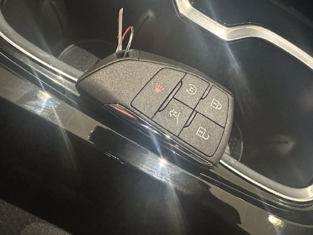Used 2026 Chevrolet Traverse LT w/ Driver Confidence Package AWD/4WD image 16