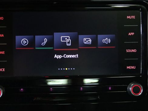 Used 2021 Volkswagen Passat 2.0T SE image 38