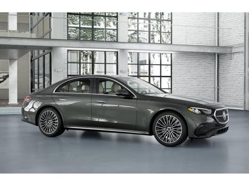 New 2026 Mercedes-Benz E 350 4MATIC Sedan image 13