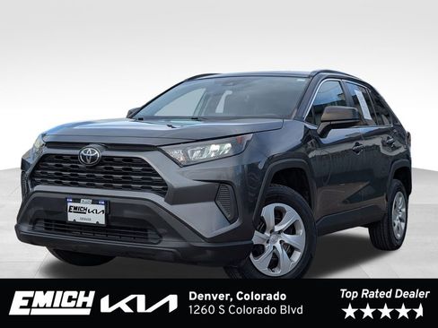 Used 2020 Toyota RAV4 LE image 1