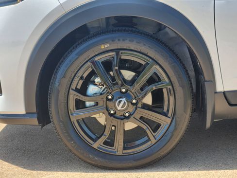 Used 2024 Nissan Kicks SR w/ SR Premium Package FWD image 14