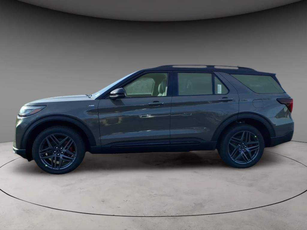 New 2026 Ford Explorer ST-Line w/ ST-Line Street Pack AWD/4WD image 2