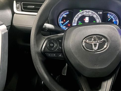 Used 2025 Toyota RAV4 XLE w/ Convenience Package AWD/4WD image 24