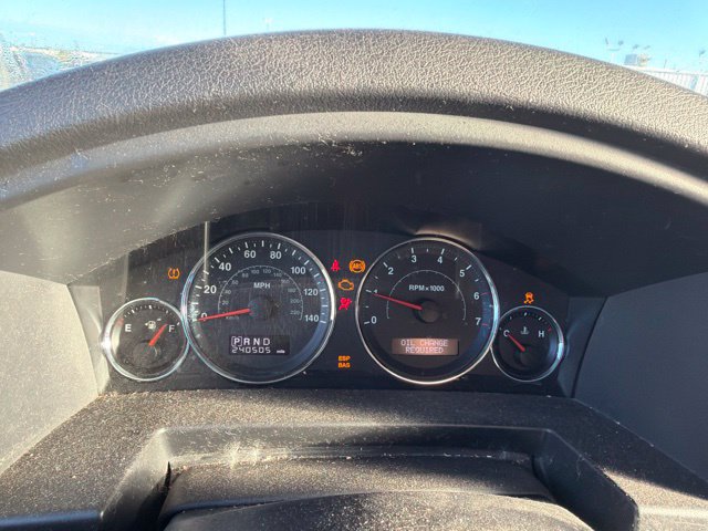 Used 2008 Jeep Commander Sport AWD/4WD image 29