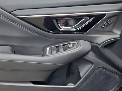 Used 2022 Subaru Outback Limited image 10