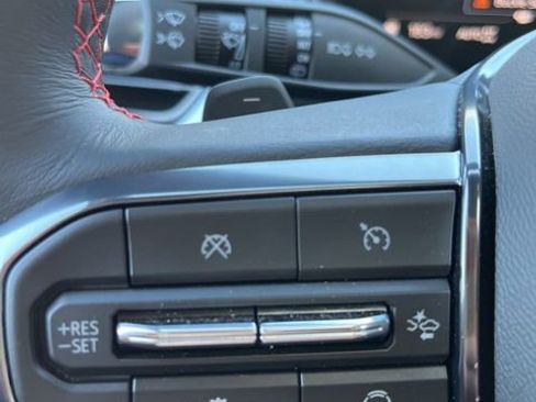 Used 2025 GMC Yukon XL AT4 Ultimate w/ LPO, AT4 Appearance Package image 23