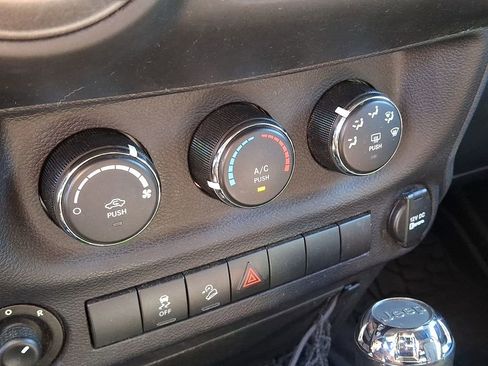 Used 2017 Jeep Wrangler Unlimited Sport w/ Quick Order Package 24S image 15