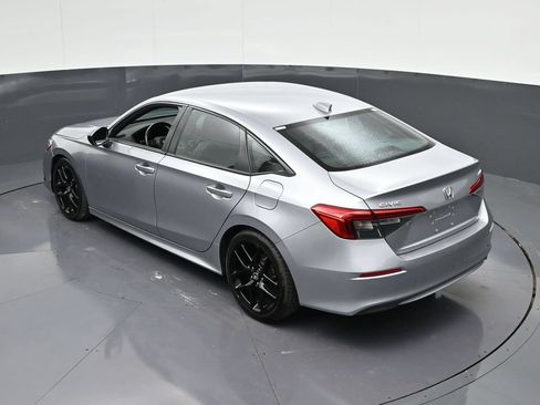 Used 2023 Honda Civic Sport image 19