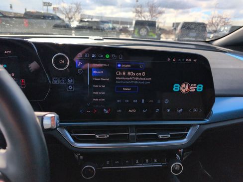 Used 2024 Chevrolet Equinox EV LT w/ LPO, All-Weather Mat Package image 18