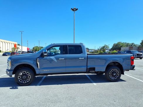 Used 2023 Ford F250 Platinum AWD/4WD image 4