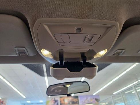 Used 2017 Ford Focus SEL FWD image 31