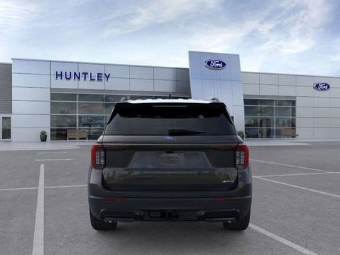 New 2026 Ford Explorer ST-Line w/ ST-Line Street Pack image 5