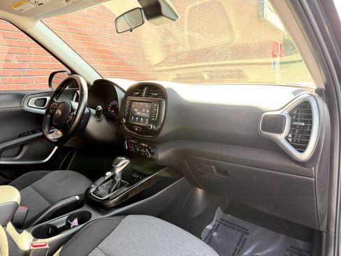 Used 2020 Kia Soul GT-Line w/ Option Group 015 FWD image 22