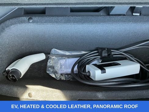 Used 2024 Cadillac Lyriq Luxury image 17