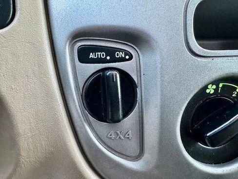 Used 2003 Ford Escape XLT image 13