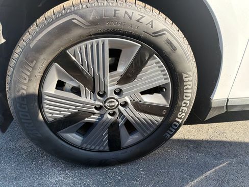 Used 2025 Nissan Murano SL AWD/4WD image 10