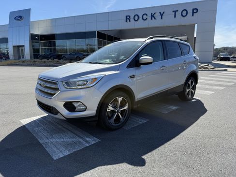 Used 2018 Ford Escape SEL image 1